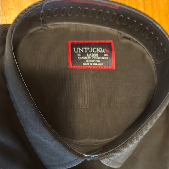 UNTUCKit Black Stone Shirt relaxed fit 100% cotton - Picture 3 of 4